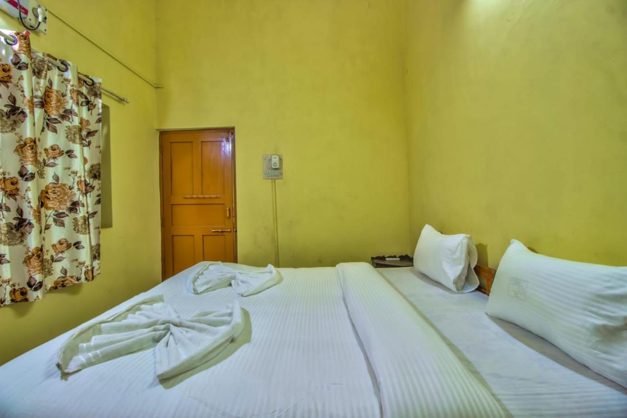 Advik Apartments Marmagao Ngoại thất bức ảnh