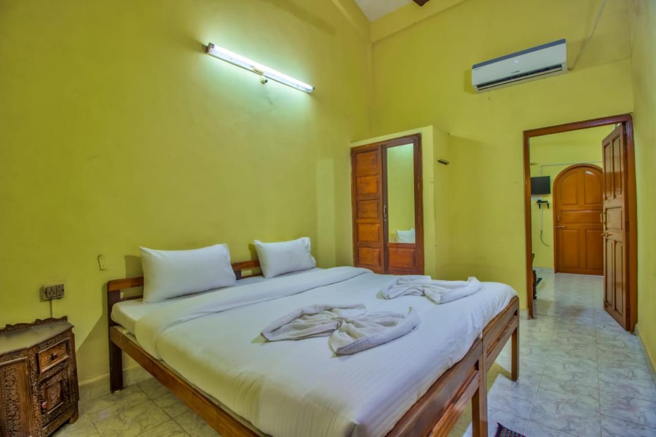 Advik Apartments Marmagao Ngoại thất bức ảnh
