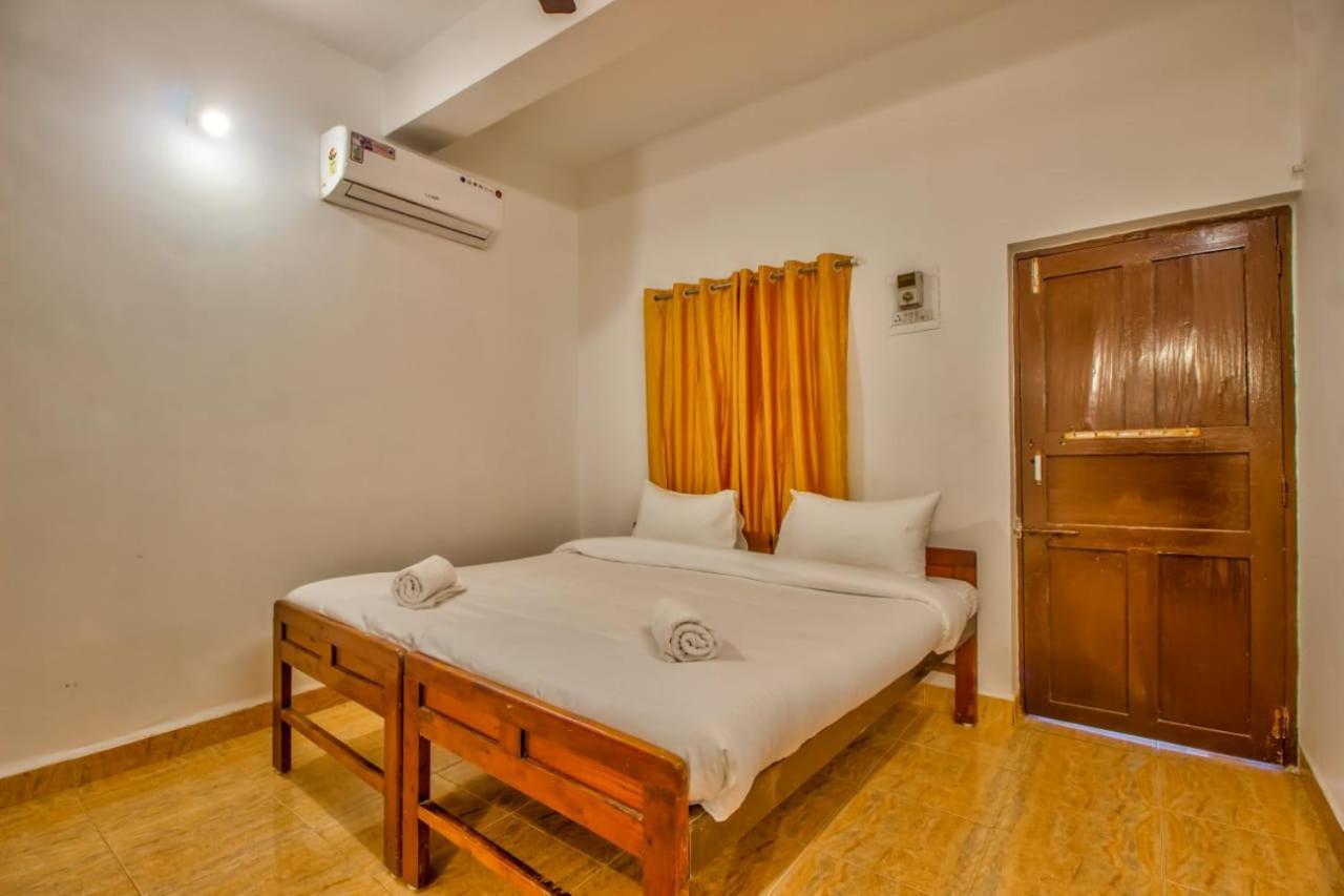 Advik Apartments Marmagao Ngoại thất bức ảnh