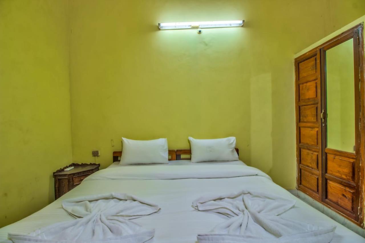 Advik Apartments Marmagao Ngoại thất bức ảnh